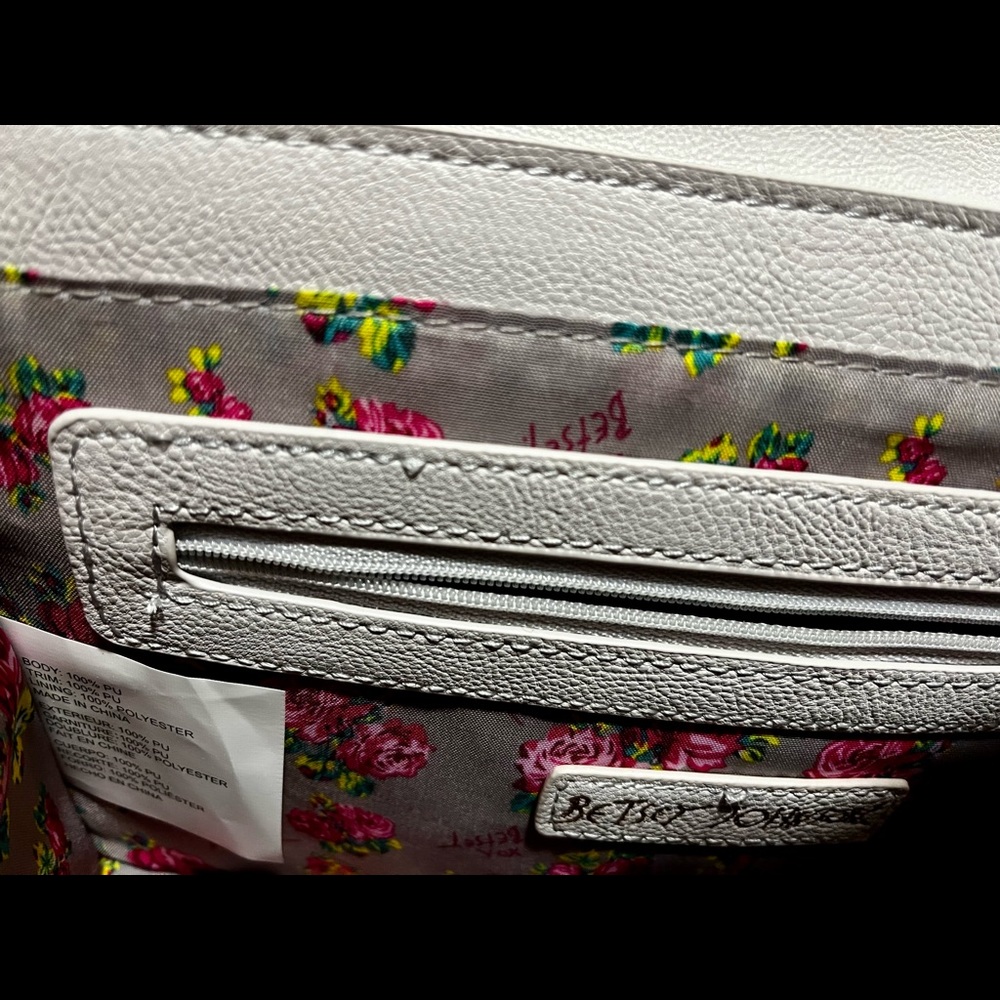 NWOT Betsey Johnson bag - Picture 7 of 16